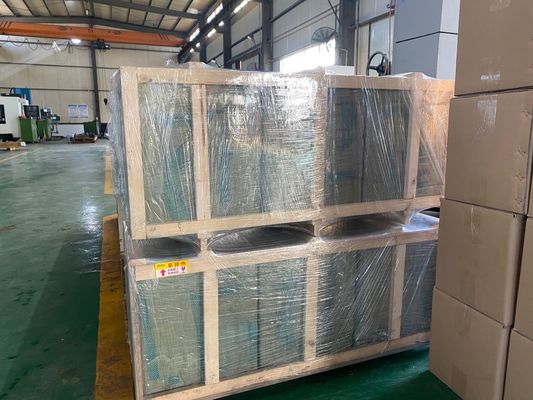 Logo tùy chỉnh Người tạo khuôn nhựa cao cấp chấp nhận được cho ABS / PA66/ PP / PC / PMMA / PSU / PCTG / TPE / TPU / PBT Chiếc xe hơi