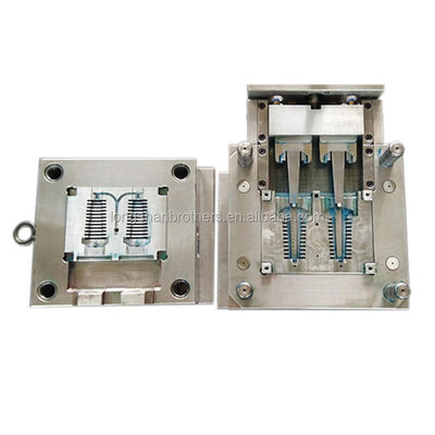 Khuôn ép nhựa CNC cao cấp tùy chỉnh đánh bóng với 250.000-300.000 lần bắn cho các bộ phận chính xác